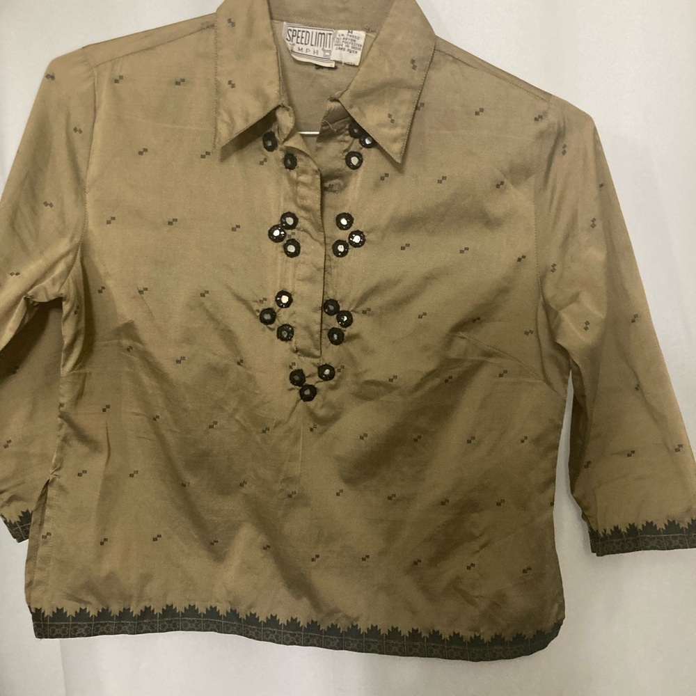 Women's SPEED LIMIT Metallic Olive Top Size M EUC